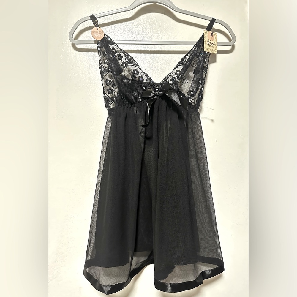 Elegant Black Lace Babydoll